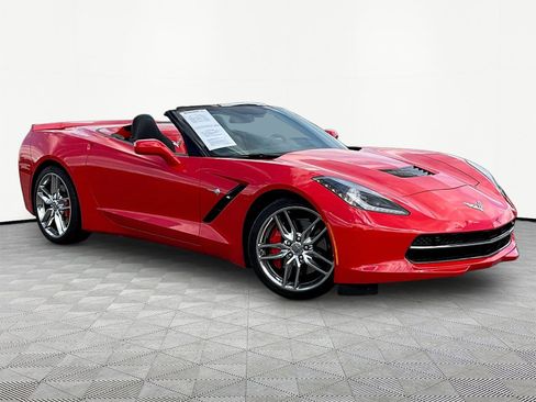 Used 2017 Chevrolet Corvette Stingray Convertible RWD image 3