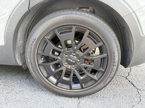 Used 2022 Kia Telluride SX w/ SX Prestige Package AWD/4WD image 7
