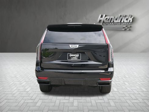 Used 2023 Cadillac Escalade Sport w/ LPO, ONYX Package AWD/4WD image 8