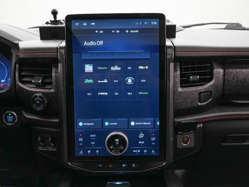 Certified 2024 Ford Expedition Limited AWD/4WD image 17