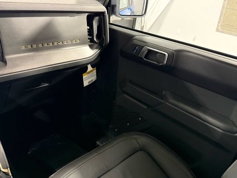 New 2025 Ford Bronco Badlands AWD/4WD image 12