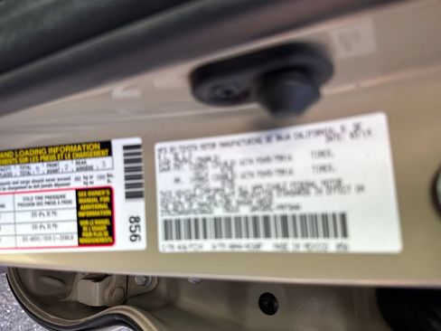 Used 2019 Toyota Tacoma SR5 AWD/4WD image 39