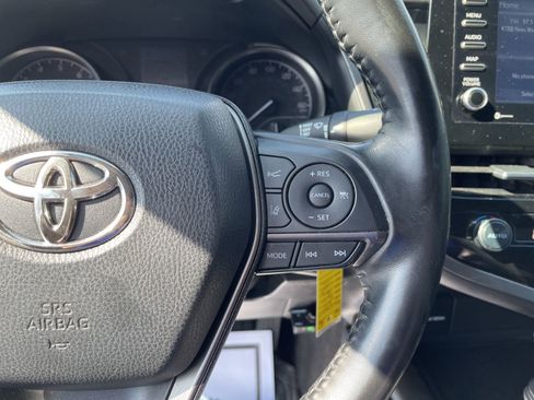 Used 2021 Toyota Camry SE image 12