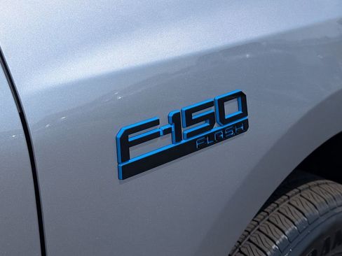 New 2025 Ford F150 Lightning Flash AWD/4WD image 17