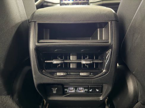 Used 2022 Jeep Grand Cherokee Limited 4xe image 29