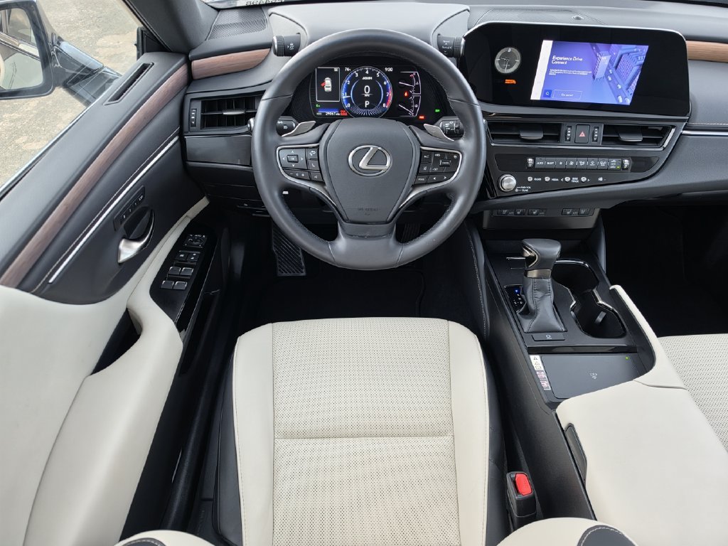 Used 2024 Lexus ES 350 w/ Premium Package FWD image 13