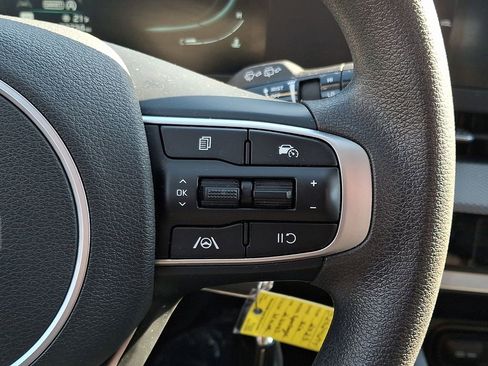 Used 2023 Kia Sportage LX AWD/4WD image 21