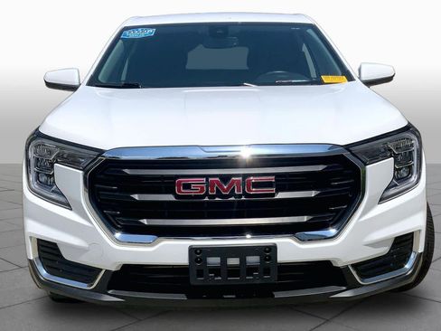 Used 2024 GMC Terrain SLE AWD/4WD image 4