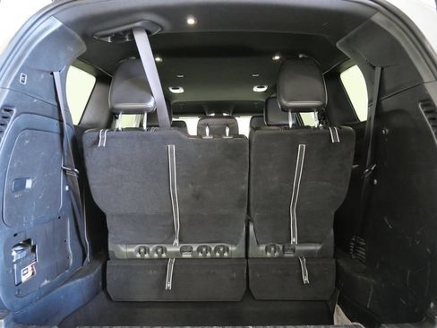 Used 2024 Chrysler Pacifica Limited FWD image 26