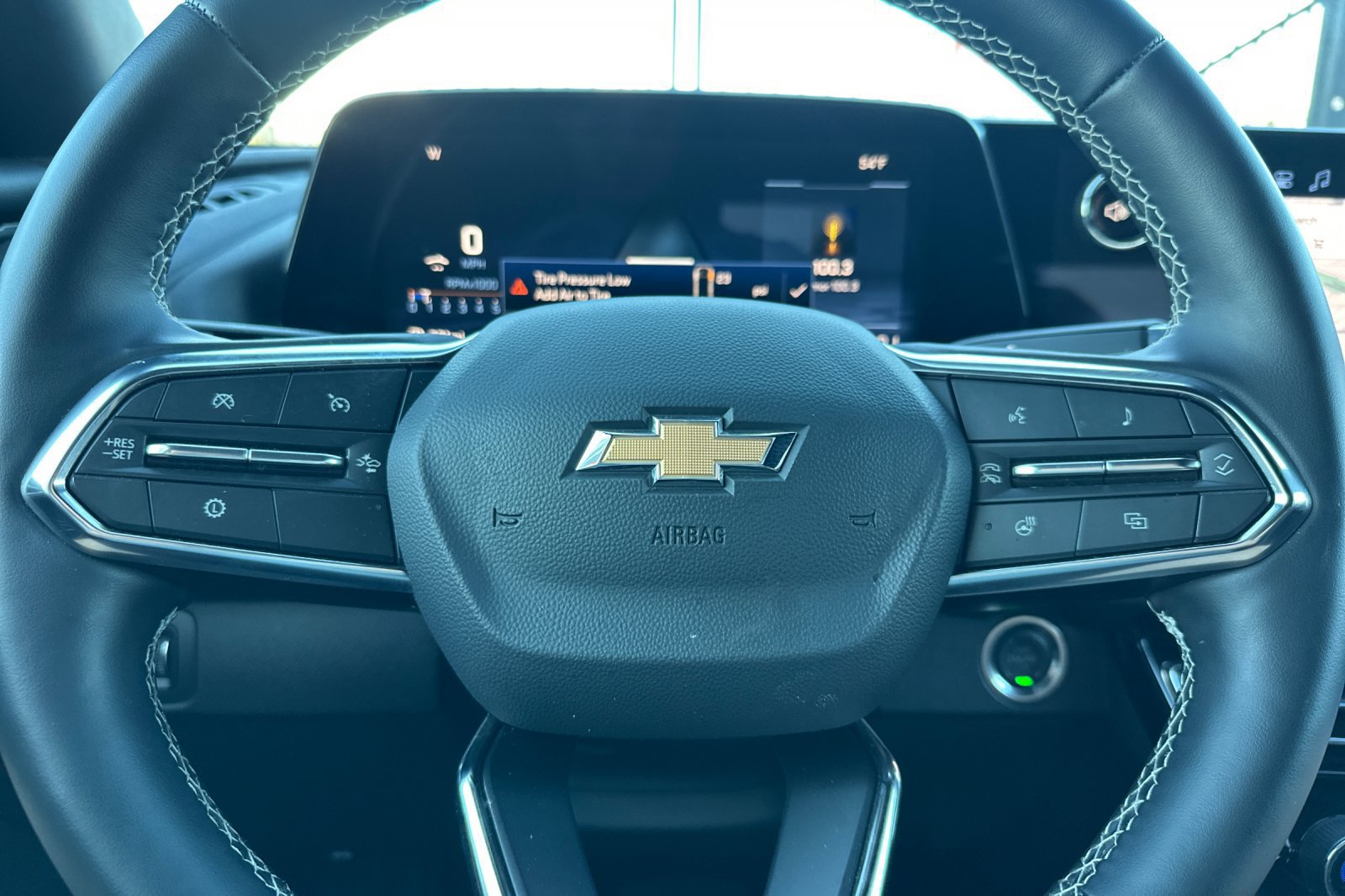 Used 2026 Chevrolet Traverse LT AWD/4WD image 33