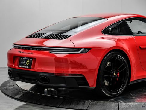 Used 2024 Porsche 911 Carrera GTS w/ Premium Package RWD image 17