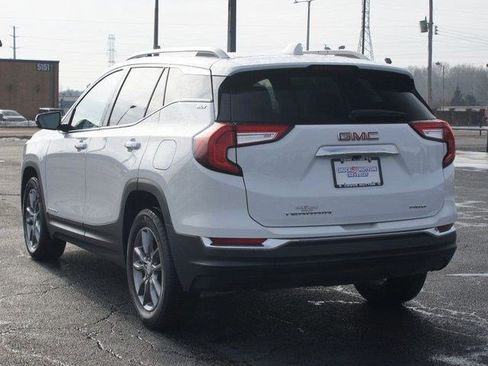Used 2023 GMC Terrain SLT image 15