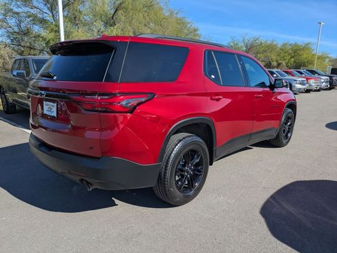 Certified 2023 Chevrolet Traverse LT image 2
