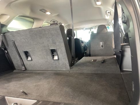 Used 2022 Subaru Ascent Premium w/ Convenience Package image 23