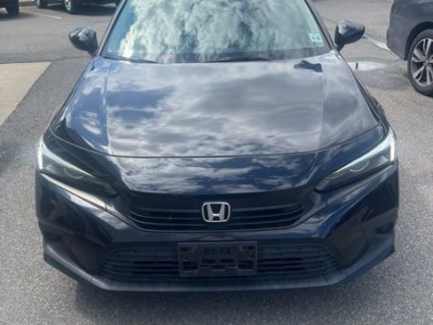 Used 2023 Honda Civic LX image 3