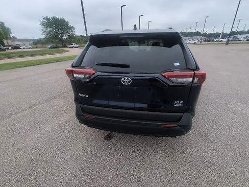 Used 2023 Toyota RAV4 XLE AWD/4WD image 6