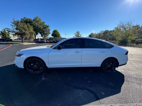 New 2025 Honda Accord SE image 11