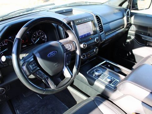Used 2021 Ford Expedition Max Limited image 2