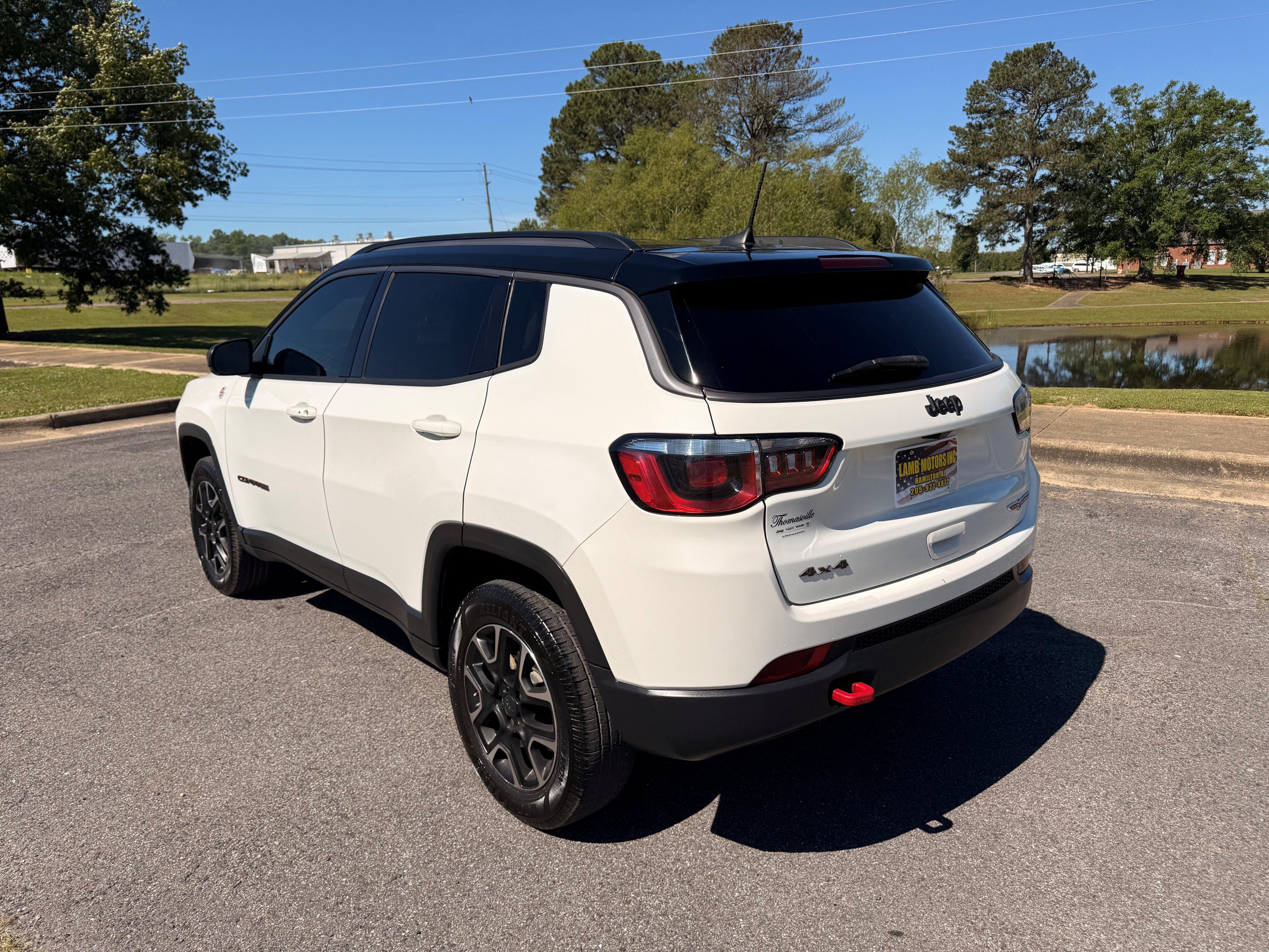 Used 2020 Jeep Compass Trailhawk AWD/4WD image 3