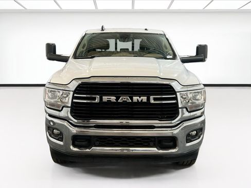 Used 2020 RAM 2500 Big Horn w/ Level 2 Equipment Group AWD/4WD image 2