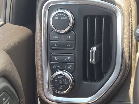 Used 2022 GMC Sierra 1500 Denali w/ Driver Alert Package II AWD/4WD image 24