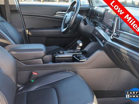 Used 2024 Kia Sportage EX image 14