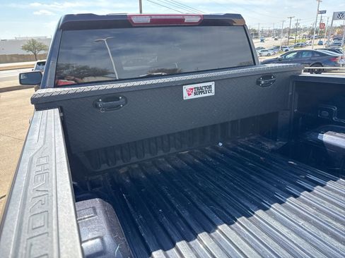 Used 2023 Chevrolet Silverado 1500 RST w/ Z71 Off-Road Package image 10