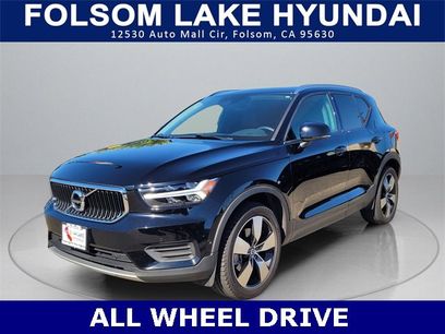 Used 2019 Volvo XC40 T5 Momentum