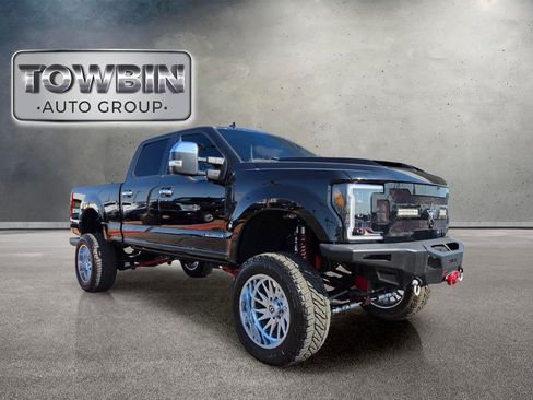 Used 2019 Ford F250 Lariat w/ Lariat Ultimate Package AWD/4WD image 2