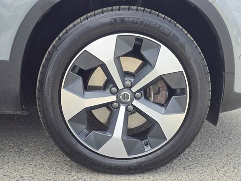 Used 2026 Volvo XC40 B5 Plus w/ Protection Package Premier AWD/4WD image 9