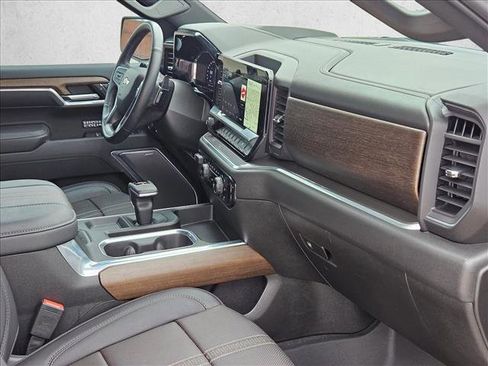 Used 2025 Chevrolet Silverado 1500 High Country w/ High Country Premium Package image 24