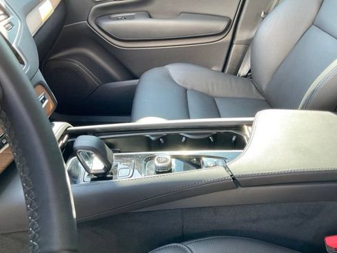 Certified 2024 Volvo XC90 T8 Core w/ Protection Package Premier AWD/4WD image 16