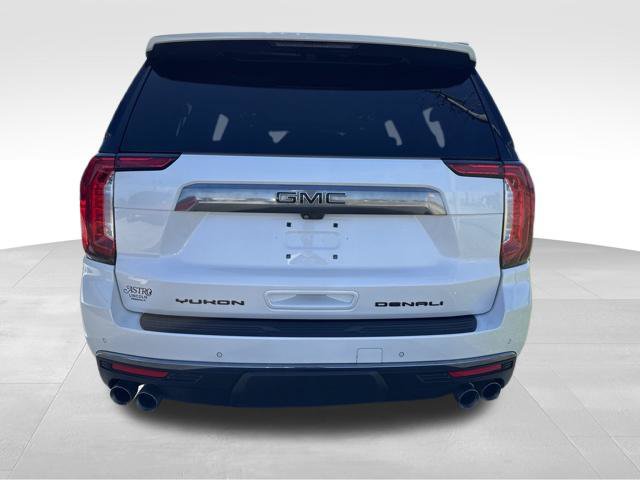 Used 2022 GMC Yukon XL Denali w/ Denali Premium Package RWD image 6