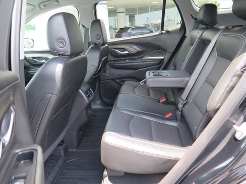 Used 2023 GMC Terrain SLT w/ Tech Package FWD image 24