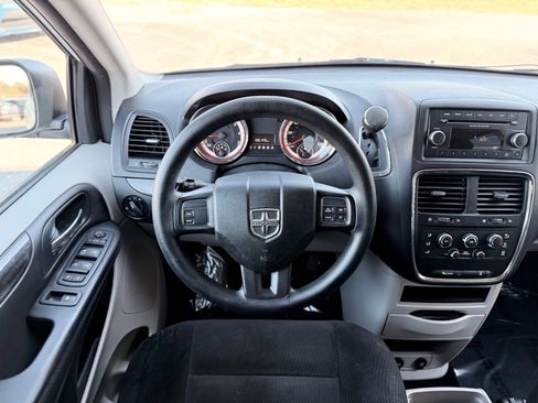 Used 2016 Dodge Grand Caravan SE w/ Quick Order Package 29E SE image 29