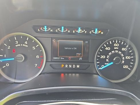 Used 2019 Ford F150 XLT w/ Equipment Group 302A Luxury AWD/4WD image 7