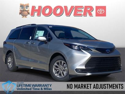 New 2025 Toyota Sienna XLE