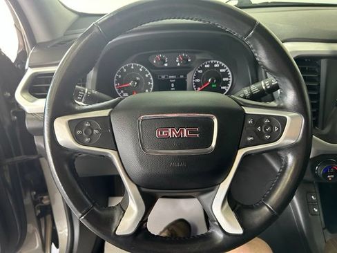 Used 2019 GMC Acadia SLE FWD image 16