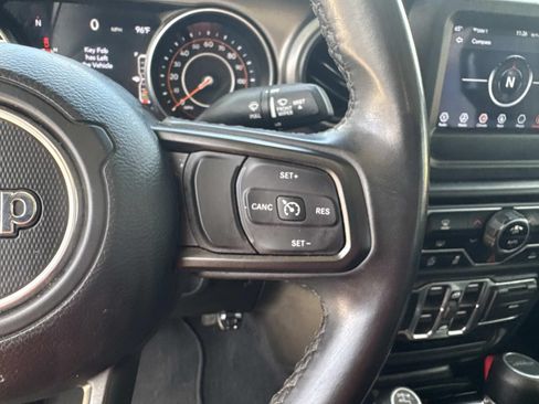 Used 2022 Jeep Gladiator Sport AWD/4WD image 22