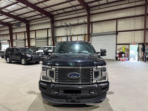 Used 2020 Ford F350 Platinum AWD/4WD image 10