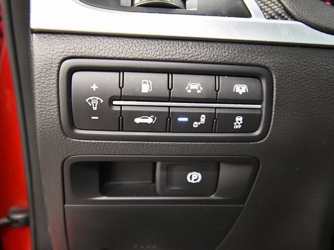 Used 2019 Genesis G80 3.3T Sport image 21