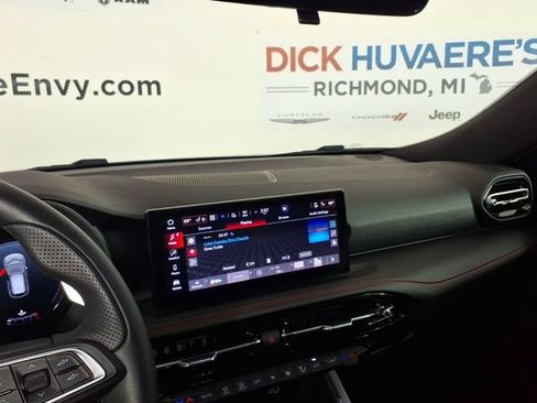 Used 2025 Dodge Hornet GT AWD/4WD image 23