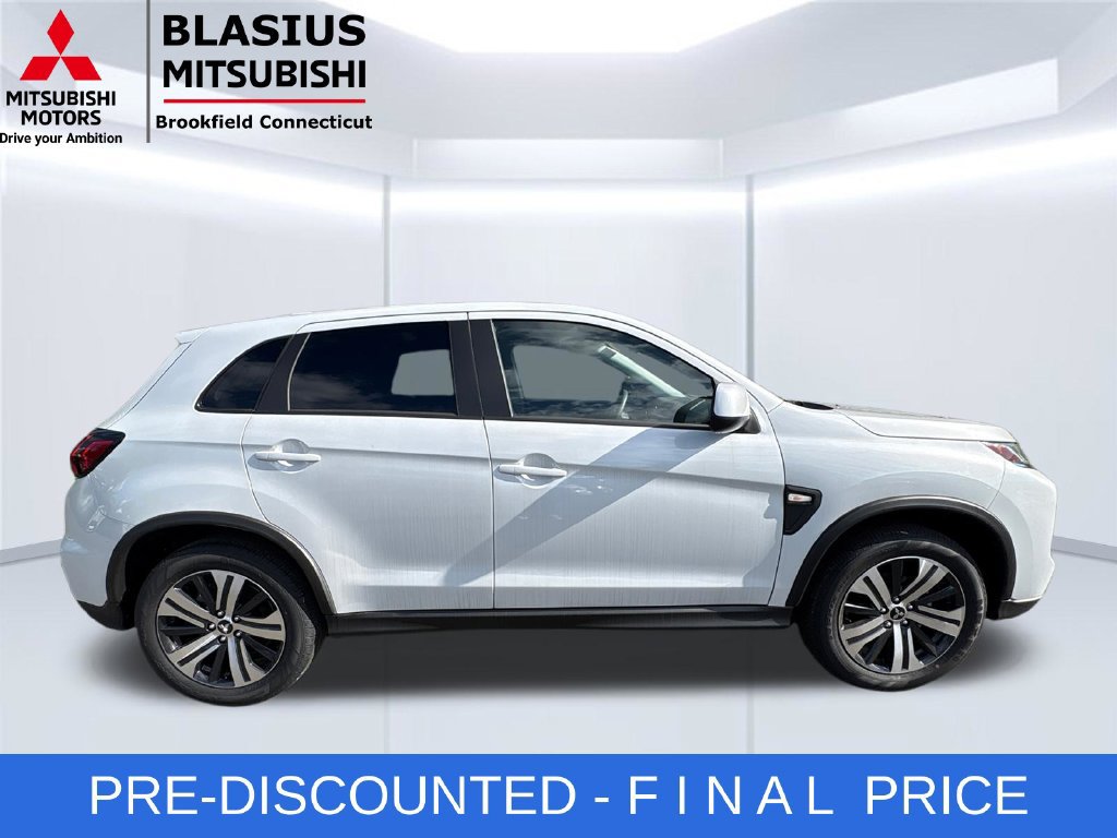 Used 2025 Mitsubishi Outlander Sport ES AWD/4WD image 7
