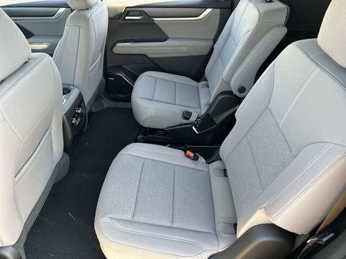 New 2026 GMC Acadia Elevation AWD/4WD image 25