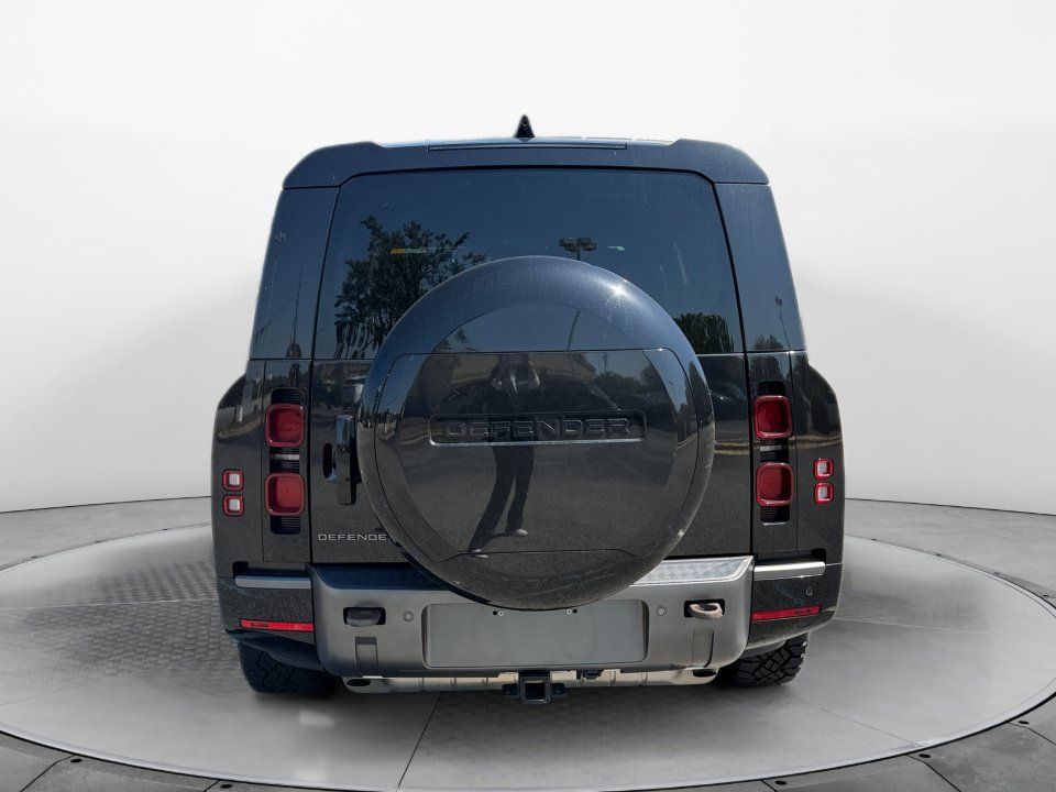Used 2024 Land Rover Defender 130 Outbound AWD/4WD image 6