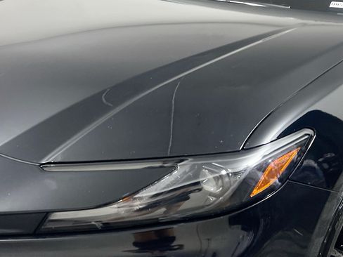Used 2025 Toyota Camry SE w/ Convenience Package FWD image 11