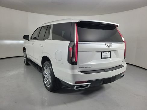 Certified 2023 Cadillac Escalade Premium Luxury w/ LPO, Radiant Package AWD/4WD image 3