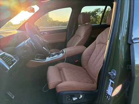 Used 2026 BMW X5 xDrive40i w/ M Sport Package AWD/4WD image 10
