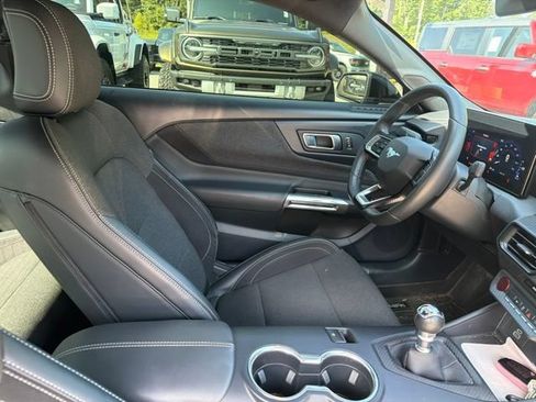 Used 2024 Ford Mustang GT RWD image 33