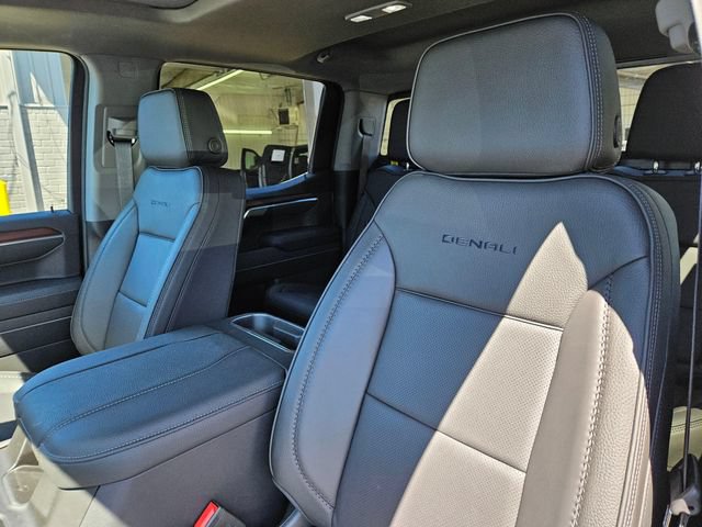New 2026 GMC Sierra 1500 Denali w/ Denali Reserve Package AWD/4WD image 17